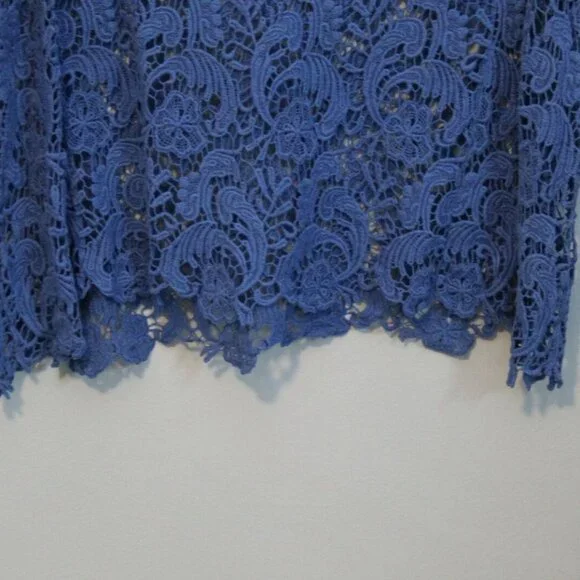Torrid Crochet Lace Sheer Scalloped Crop Top Blue Plus Size 1X H10777 - Picture 3 of 7
